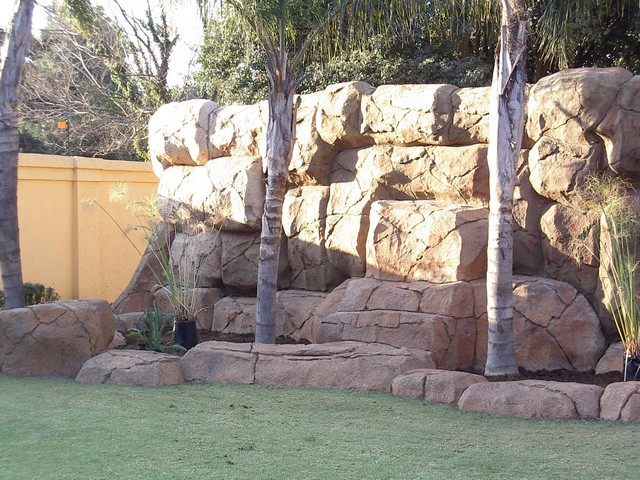 rockworkdgl2416578.jpg