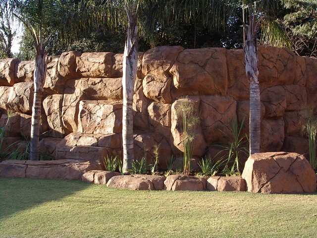 rockworkdgl716578.jpg